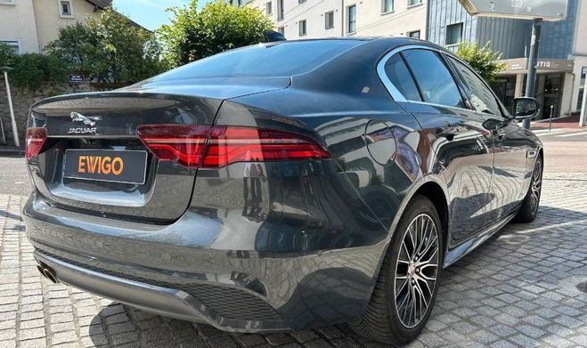 Jaguar XE 2.0 D180 180 R-DYNAMIC SE BVa Gris de 2019