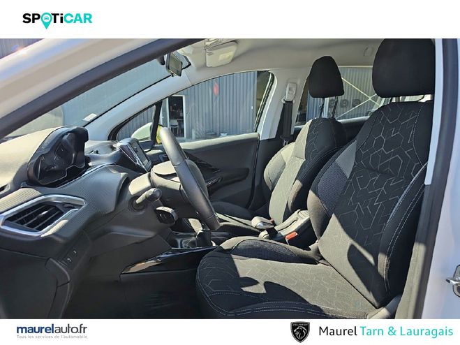 Peugeot 2008 2008 BlueHDi 100ch S&S BVM5 Active Busin White de 2019