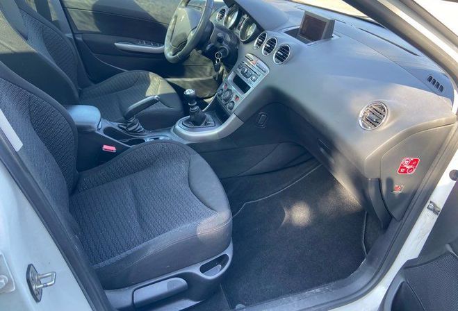 Peugeot 308  SW 1.6 L HDI 112 cv brea  de 2011