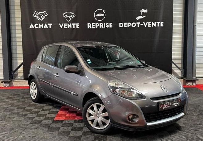 Renault Clio 1.2 TCe 100ch Dynamique TomTom Euro5 5p Gris de 2011