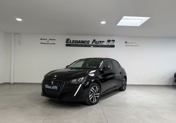  Voir d&eacute;tails -Peugeot 208 1.2 100 S&S ALLURE 55 000 KM- GPS- CAMER &agrave;  La Garde (83)
