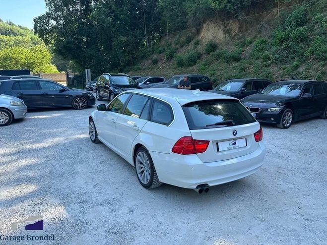 BMW Serie 3 330i (E91) 3.0i 272cv LCi BVA Blanc de 2011