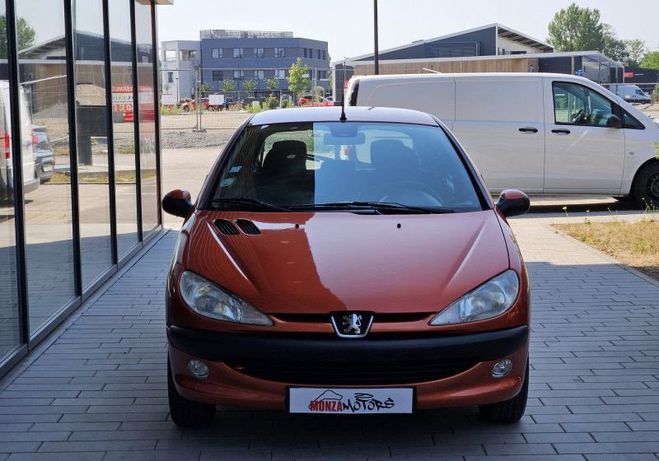 Peugeot 206 1.4 XR PRESENCE BAA 5P Rouge de 2000
