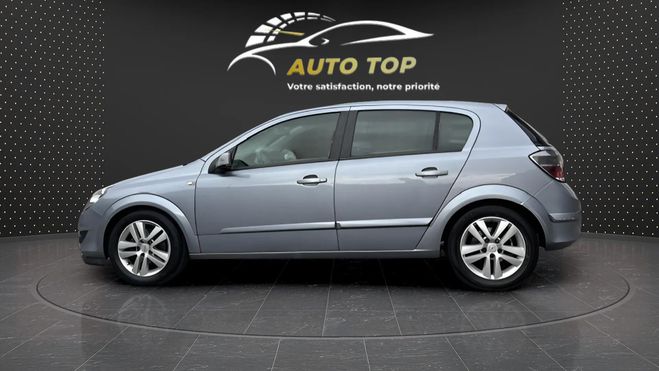 Opel Astra 1.7 CDTI110 COSMO ECOF 5P GRIS F de 2009