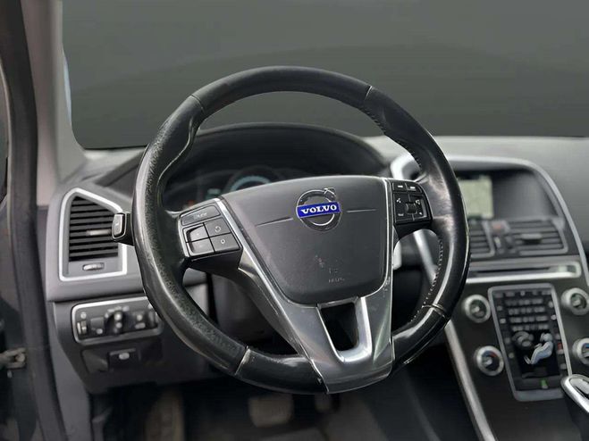Volvo XC60 D4 181CH MOMENTUM GEARTRONIC GRIS F de 2015
