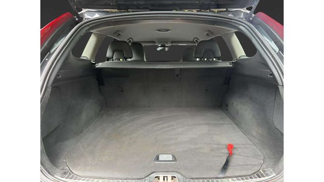 Volvo XC60 D4 181CH MOMENTUM GEARTRONIC GRIS F de 2015