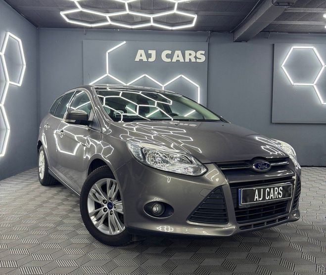Ford Focus sw 1.6 tdci 95ch 1ere main distri neuve  Beige de 2014