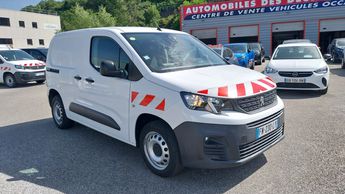  Voir d&eacute;tails -Peugeot Partner 1.5 BLUEHDI 100CV blue hdi 100 cv premiu &agrave; Saint-Vallier (26)