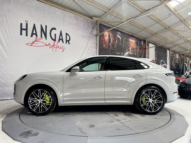 Porsche Cayenne E-Hybrid Coup� V6 3.0 470ch Tiptronic 8 Craie de 2023