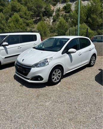  Voir d&eacute;tails -Peugeot 208 1.6 HDI 100 cv &agrave; Bize-Minervois (11)