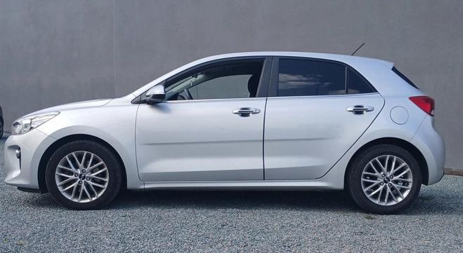 Kia Rio 1.4 CRDI 90 ACTIVE BUSINESS ISG BVM6 GAR Gris de 2018