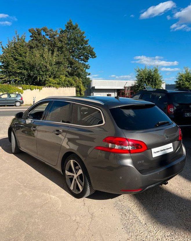 Peugeot 308 SW 1.5 BlueHDi 130 EAT8 TECH EDITION mot Autre de 2018