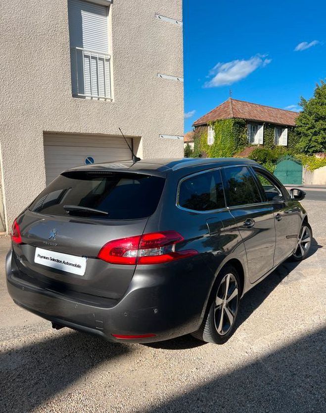 Peugeot 308 SW 1.5 BlueHDi 130 EAT8 TECH EDITION mot Autre de 2018