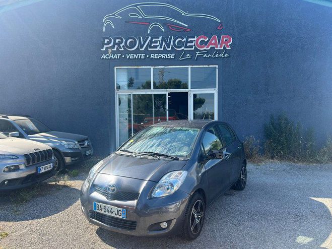 Toyota Yaris 69 VVT-I CONFORT PACK 5P GRIS F de 2010