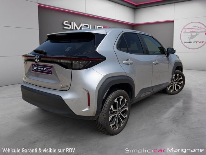 Toyota Yaris Cross HYBRIDE MY21 116h AWD-i Design app Gris de 2021
