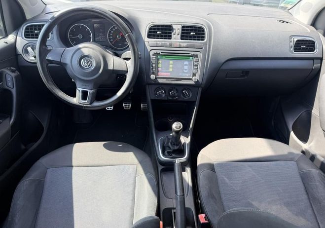 Volkswagen Polo 1,6l TDI 90ch finition style (suivi comp Noir de 2011