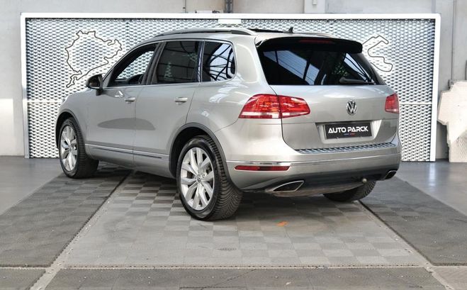 Volkswagen Touareg 3.0 V6 TDI 262CH R LINE 4MOTION ATTELAGE Gris de 2015