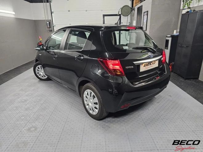 Toyota Yaris 1.5 VVTI 100H 75 HYBRID FULL-HYBRID DYNA Noir de 2015