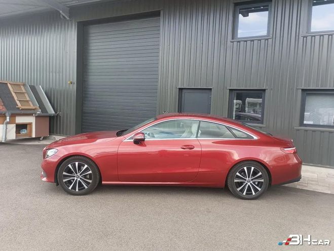 Mercedes Classe E COUPE 300 D 245CV AVANTGARDE 9G-TRONIC Rouge de 2018