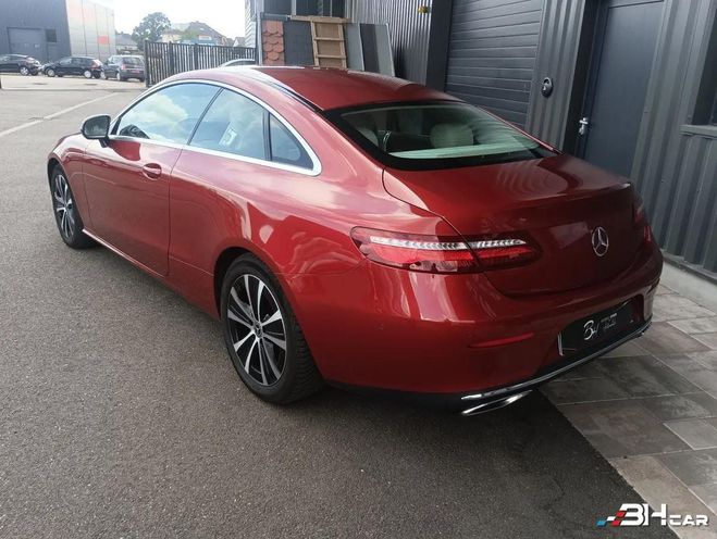 Mercedes Classe E COUPE 300 D 245CV AVANTGARDE 9G-TRONIC Rouge de 2018