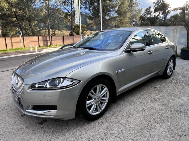 Jaguar XF 2.2 D - BVA - Stop/Start BERLINE British GRIS CLAIR de 2013