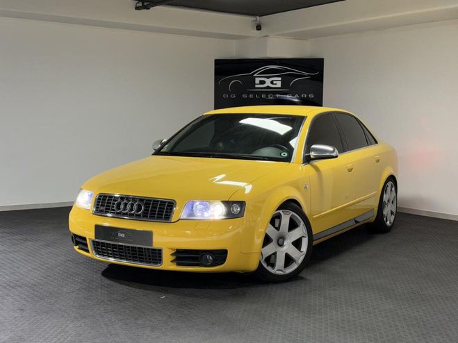 Audi S4 Quattro 4.2i V8 BERLINE . ORANGE de 2003