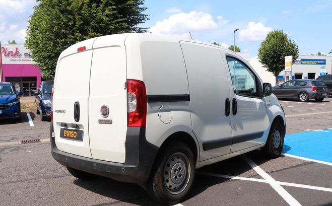 Fiat Fiorino VU FOURGON 1.3 MJT 95 ADVENTURE CLIm Blanc de 2023