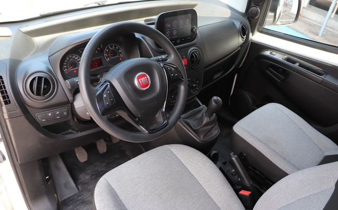 Fiat Fiorino VU FOURGON 1.3 MJT 95 ADVENTURE CLIm Blanc de 2023