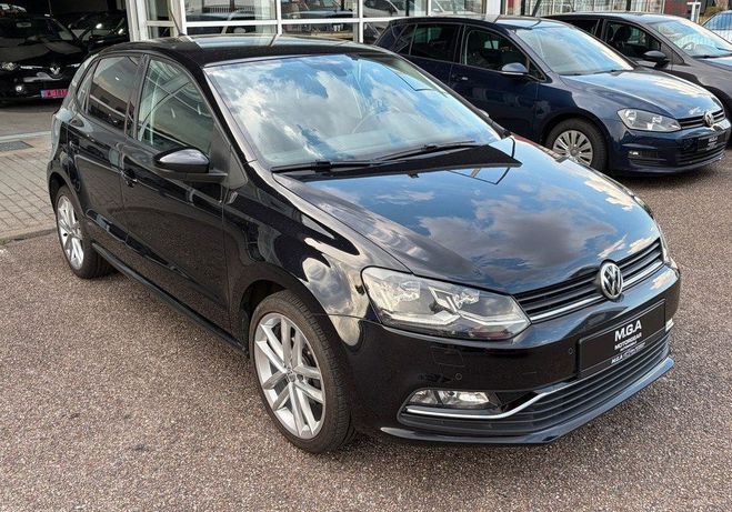 Volkswagen Polo V 1.4 TDI HIGHLINE 90 CH Noir de 2015