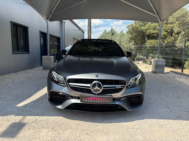 Mercedes Classe E Break 4.0 V8 Bi-Turbo E63 AMG 4-Matic  / Gris de 2019