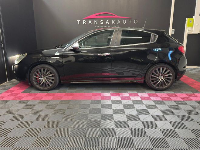 Alfa romeo Giulietta 1750 tbi 240ch quadrifoglio verde - seco Noir de 2014