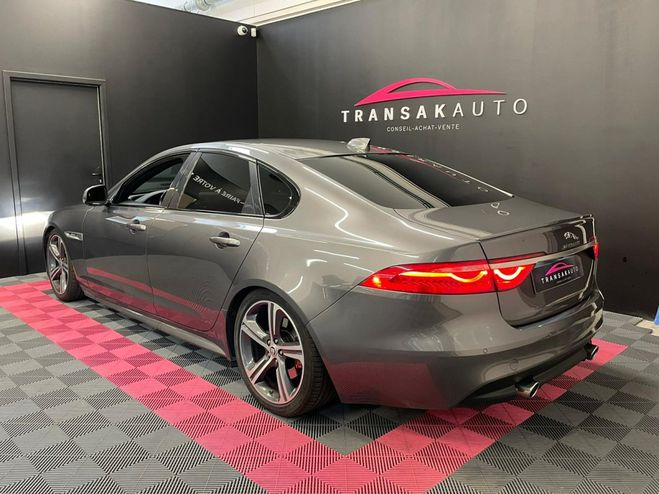 Jaguar XF v6 3.0 d - 300 ch bva r-sport Gris de 2017