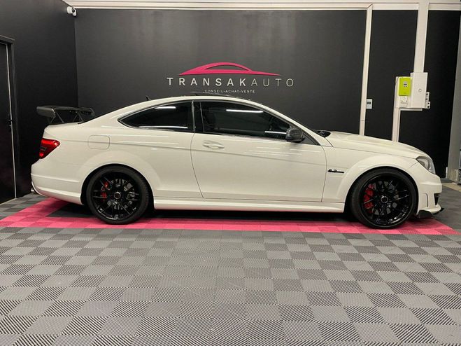 Mercedes Classe C Coupe Sport c63 amg 6.2l v8 457ch - suiv Blanc de 2011