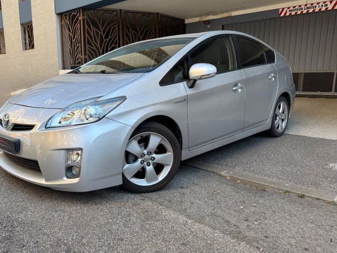 Toyota Prius 1.8l VVT-i 16V 136Hybrid CVT 99 cv Bo�te Noir de 2009