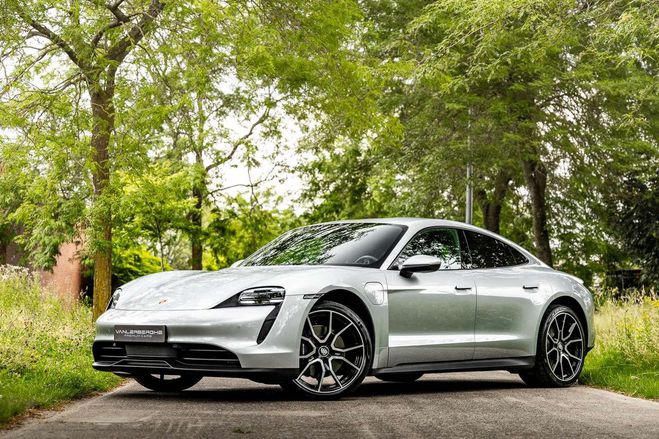 Porsche Taycan Berline Argent M�tallis� de 