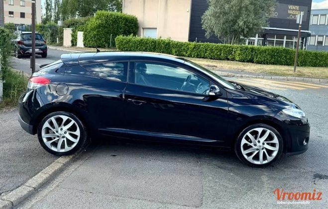 Renault Megane III COUP� 1.6 DCI 130 CV DYNAMIQUE Gris de 2013