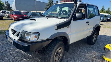 Nissan Terrano  2,7 tdi 2000 d'occasion a Wittenheim (68)
