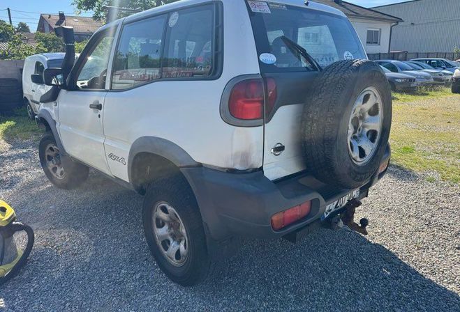 Nissan Terrano  2,7 tdi  de 2000