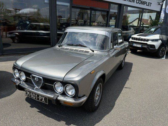 Alfa romeo Giulia Super Nueva 1600 gris de 1978