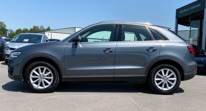 Audi Q3 / 2.0l 4 Cylindres 140 CH BVM 6 / V�hicu Gris de 2012