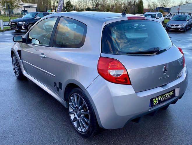 Renault Clio 3 RS / 2.0l F4R 197 CH BVM 6 / Pack Luxe Gris de 2007