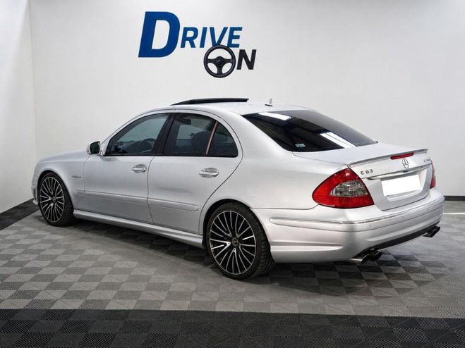 Mercedes Classe E 63 AMG - BVA G-Tronic BERLINE - BM 211 - GRIS de 2007