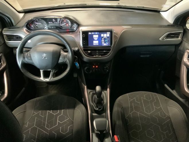 Peugeot 2008 GENERATION-I 1.6 E-HDI 90 ACTIVE Gris de 2015