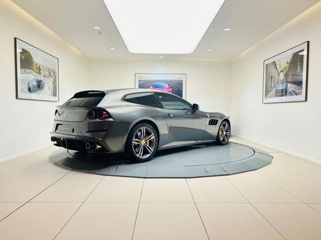 Ferrari GTC4 Lusso V12 6.3 690ch  de 