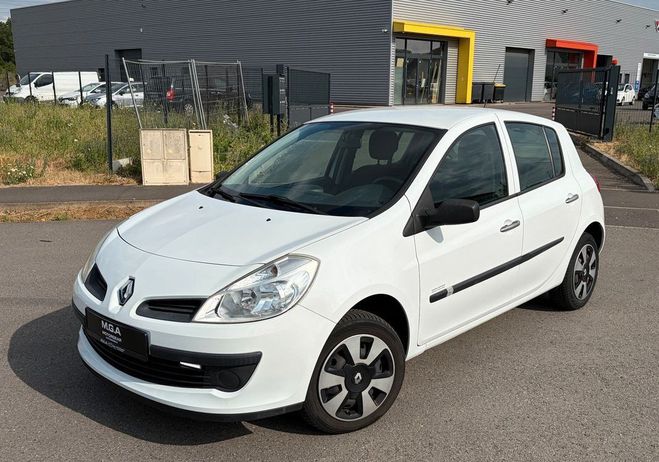 Renault Clio III 1.2 EXTREME 75 CH Blanc de 2009