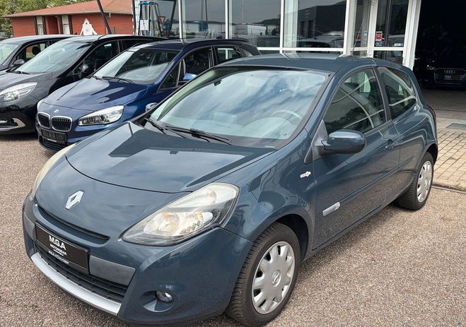Renault Clio III 1.2 TOMTOM EDITION 75 CH Bleu de 2012