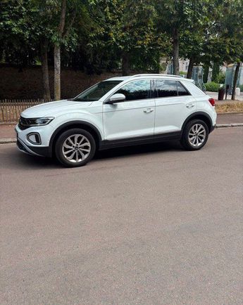  Voir d&eacute;tails -Volkswagen T Roc Vw Troc tsi 150 dsg style &agrave; Versailles (78)