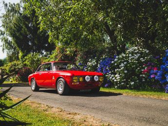  Voir d&eacute;tails -Alfa romeo Giulia 2000 GT Veloce &agrave; Aign� (72)