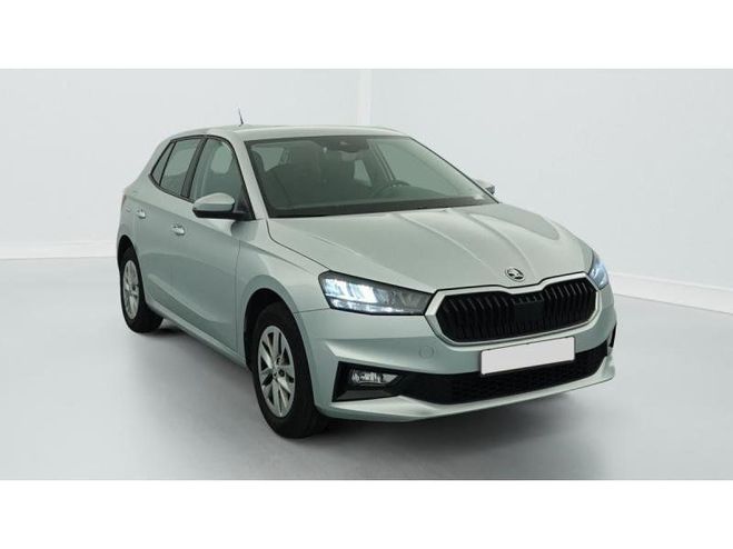 Skoda Fabia 1.0 MPI 80 CH BVM5 AMBITION Argent brillant m�tallis� de 2023