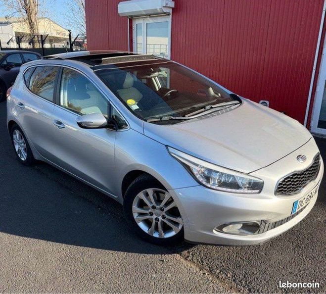 Kia Ceed d Ceed 1.6 CRDi S&S 128ch Toit ouvrant p Autre de 2014